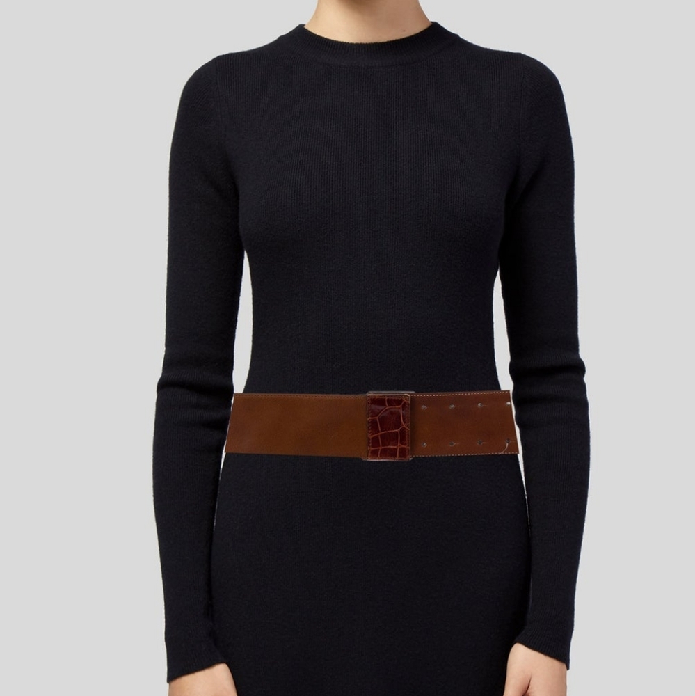 Oscar de la Renta Genuine Alligator Belt with Cut-Out Design - Picture 5 of 16